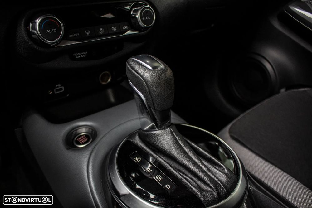 Nissan Juke 1.0 DIG-T N-Connecta DCT - 20