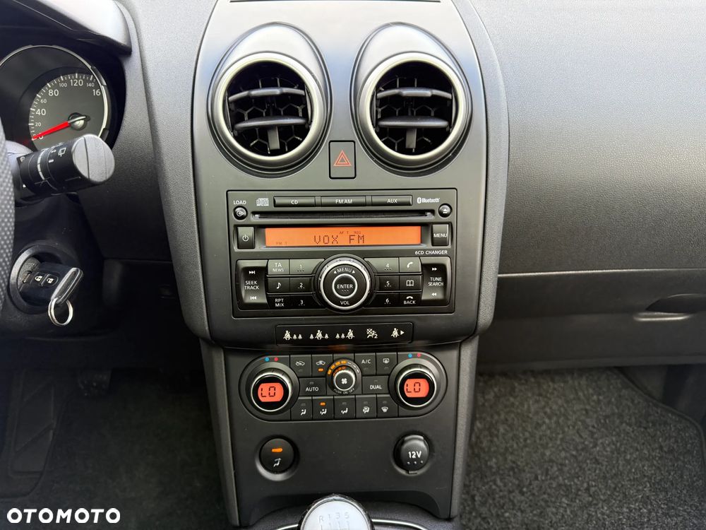 Nissan Qashqai+2 2.0 Tekna - 29