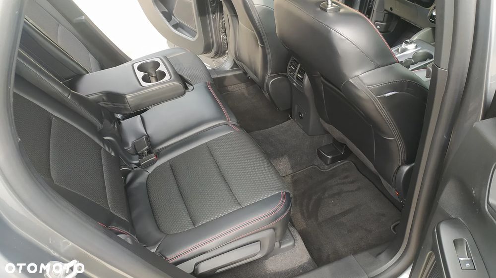 Ford Escape 2.0 EcoBoost AWD Titanium - 37