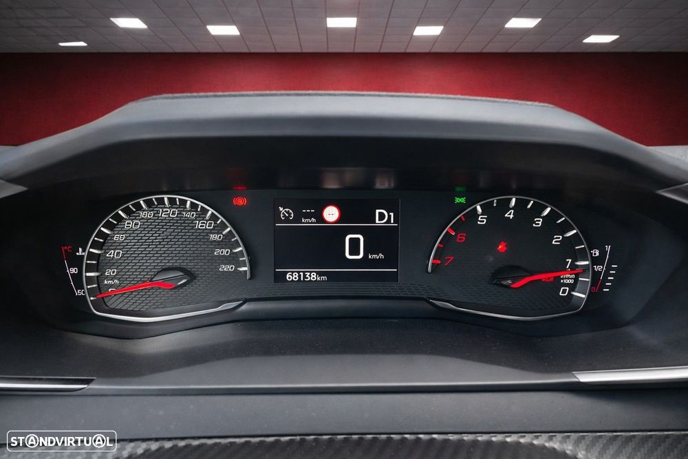 Peugeot 2008 1.2 PureTech Active Pack EAT8 - 11