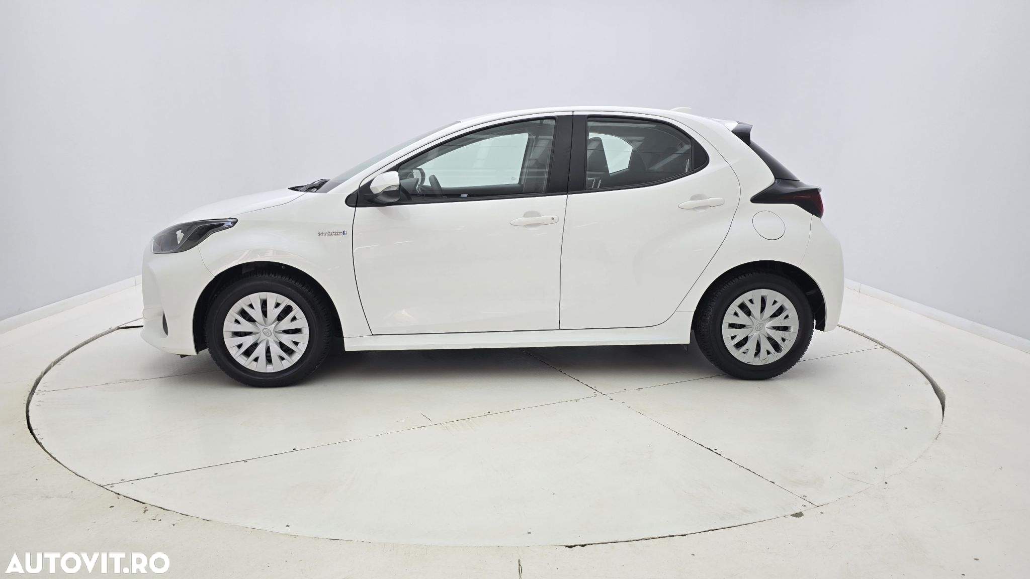 Toyota Yaris 1.5 VVT-i HSD Eco - 9