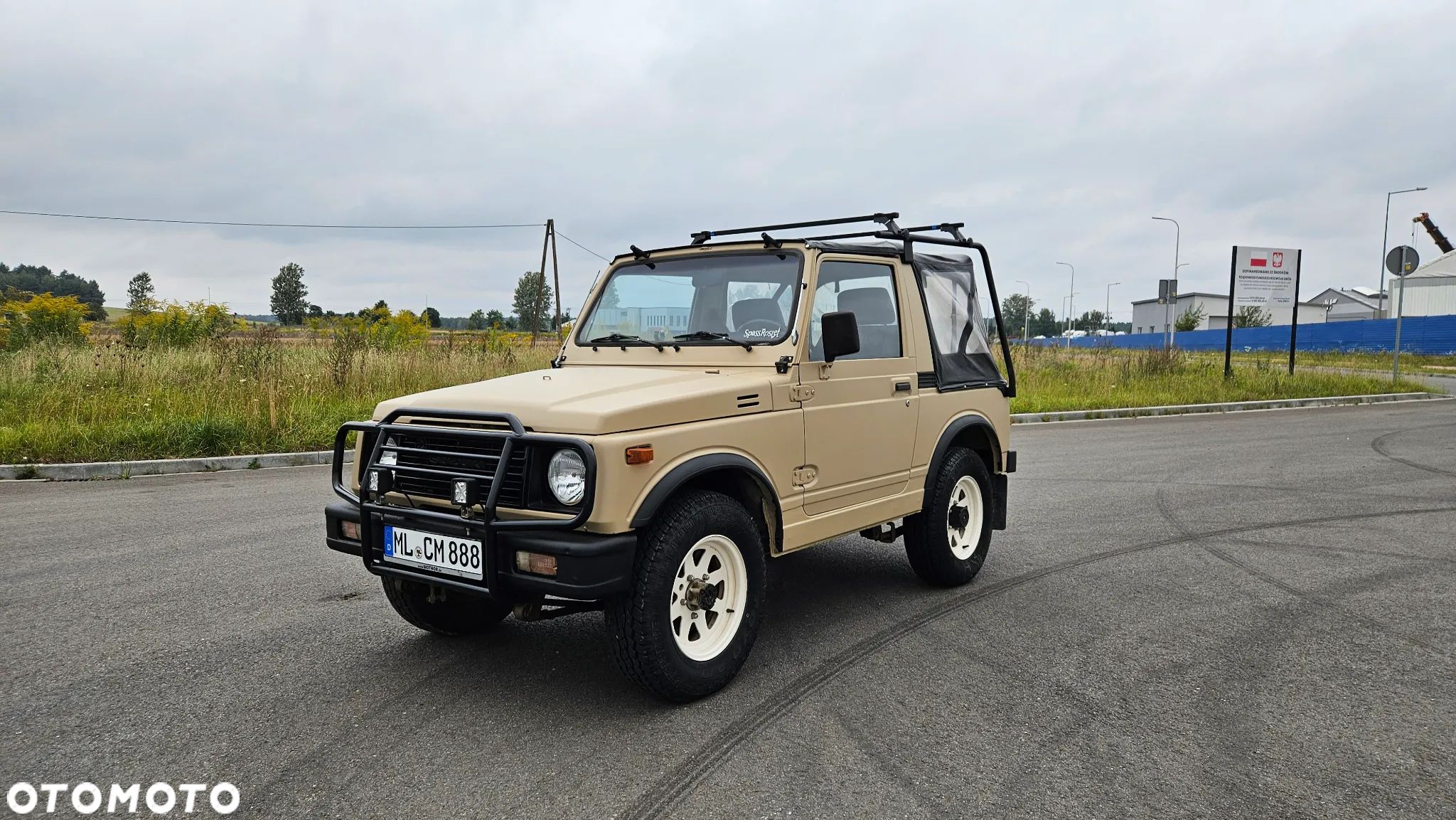 Suzuki Samurai - 1