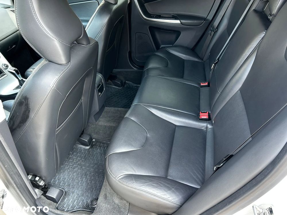 Volvo XC 60 D4 Summum - 26