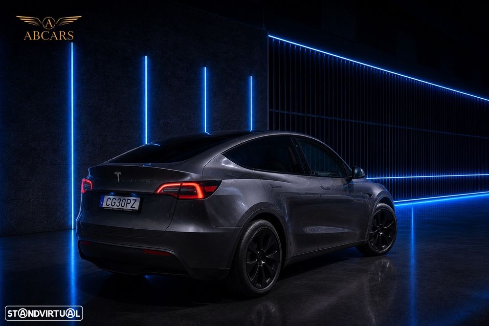 Tesla Model Y Launch Edition Long Range Dual Motor AWD - 5