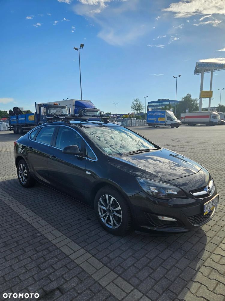 Opel Astra 1.6 Business - 4