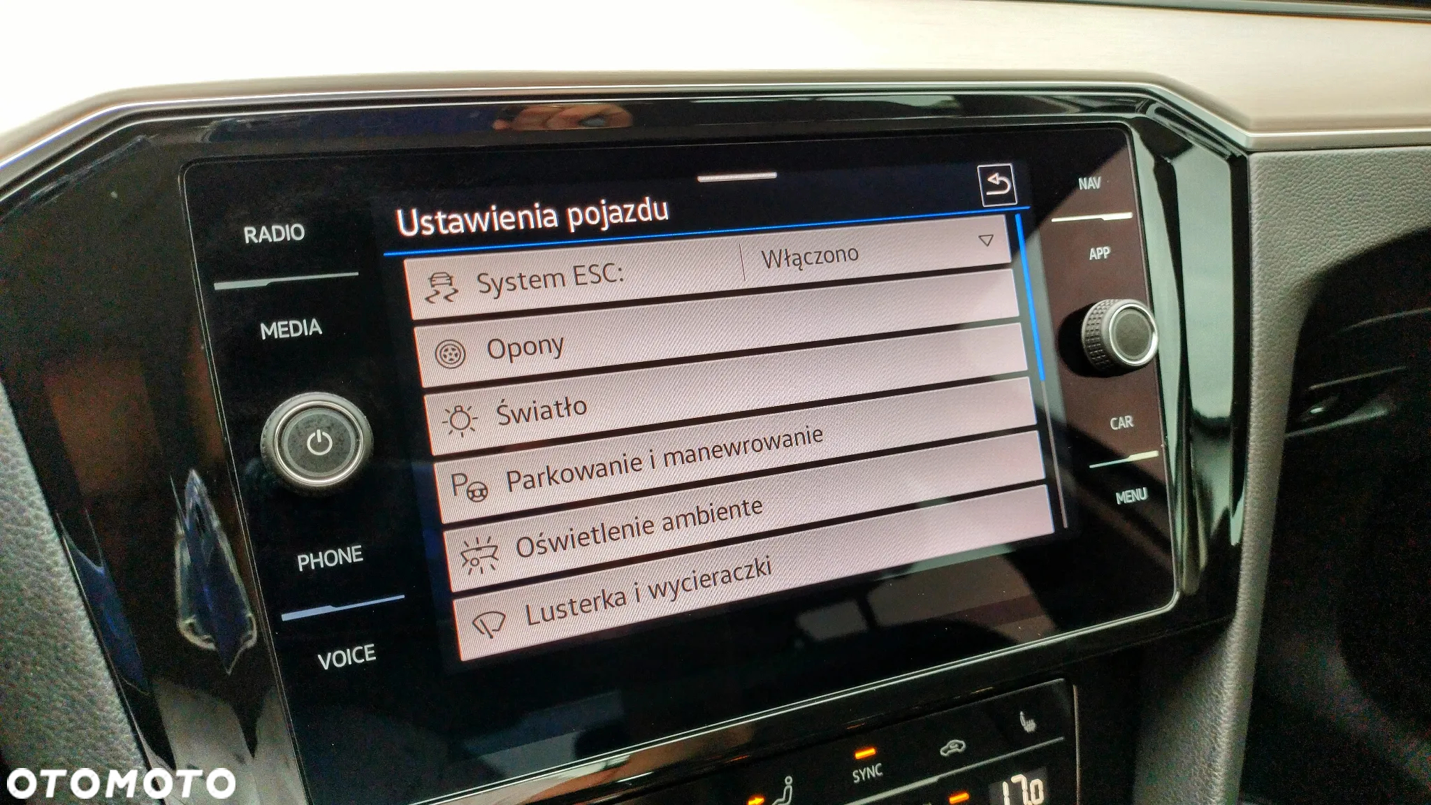 Volkswagen Passat 2.0 TDI EVO Elegance DSG - 16