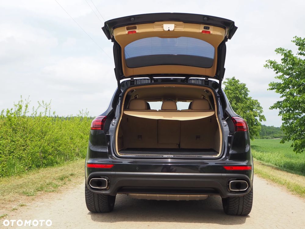 Porsche Cayenne Diesel - 10