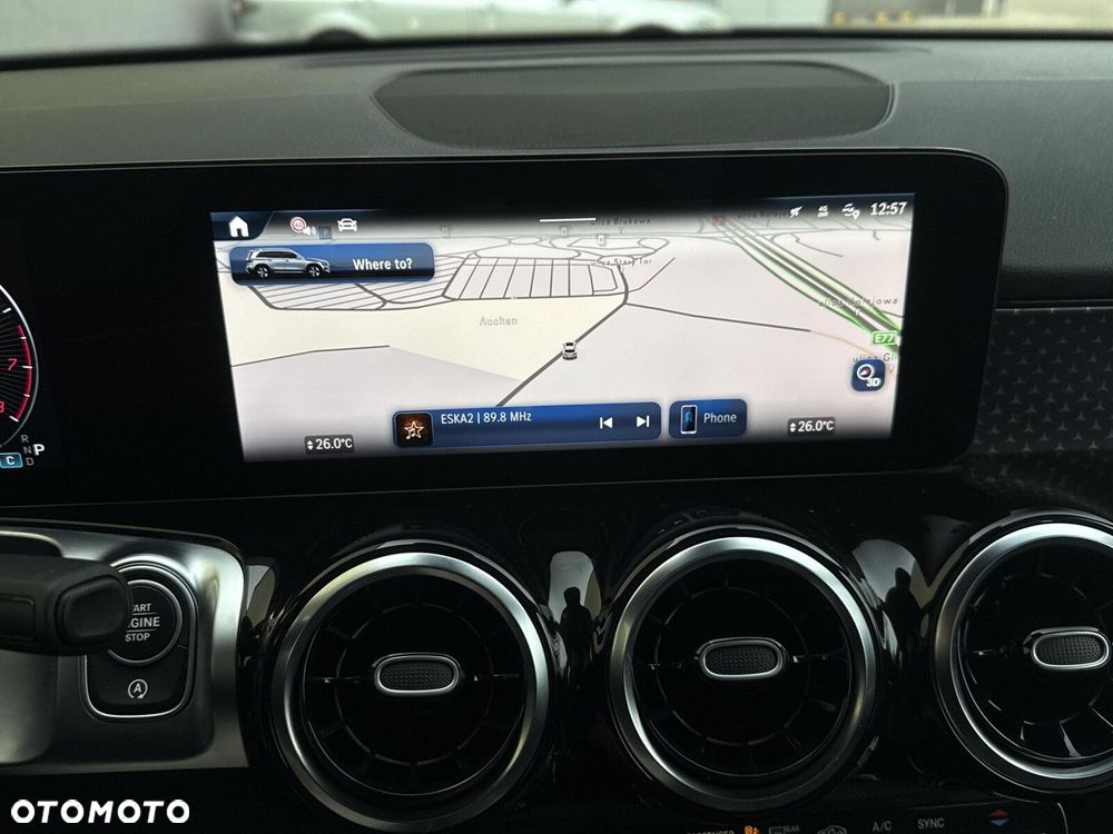 Mercedes-Benz GLB - 22