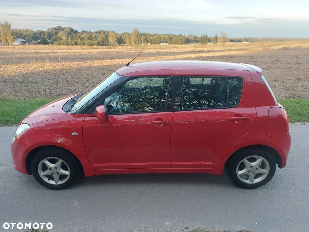 Suzuki Swift 1.3 Club - 2