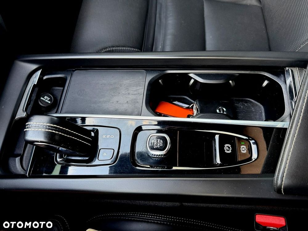 Volvo XC 60 - 39