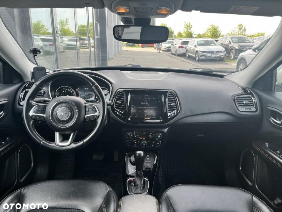 Jeep Compass - 27