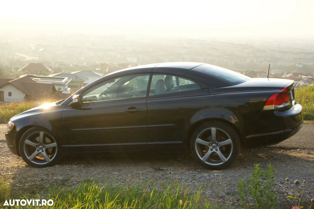 Volvo C70 2.0D Momentum - 7