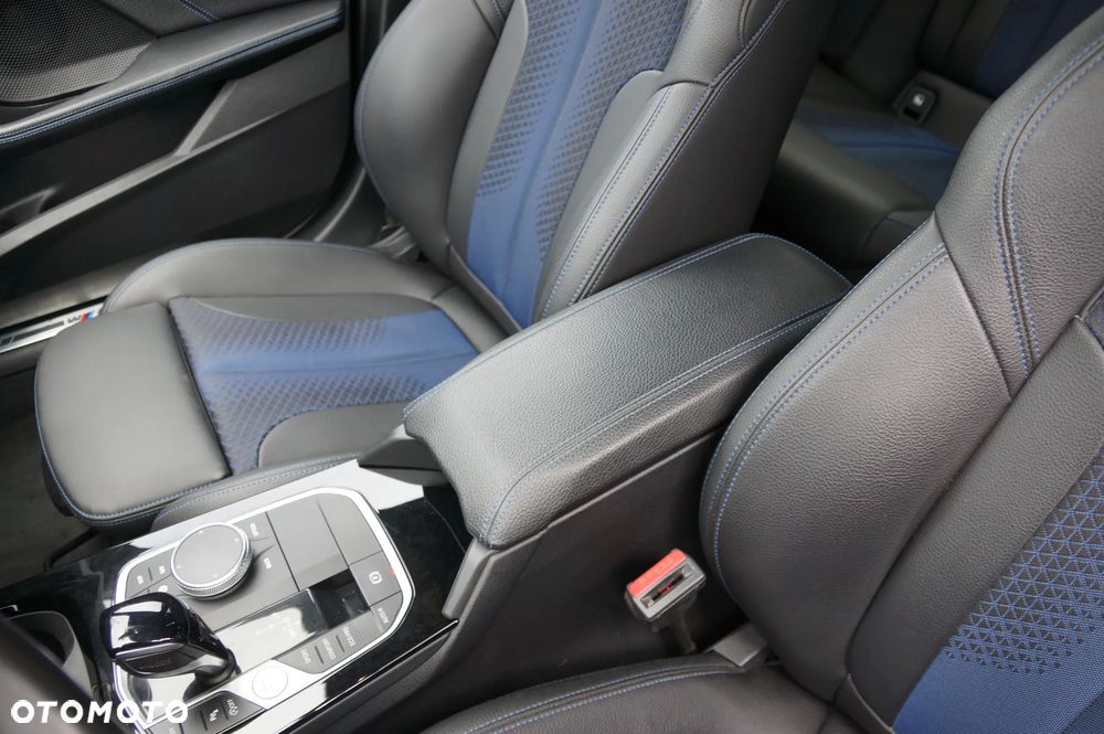 BMW Seria 1 120d xDrive M Sport Shadow - 25