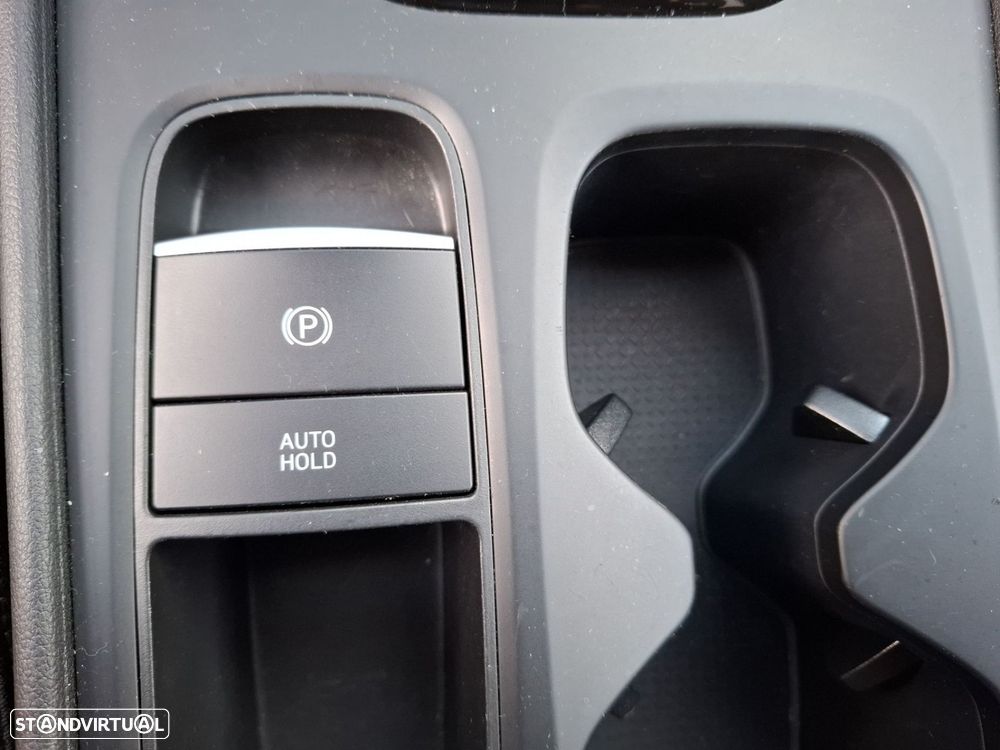Hyundai Tucson 1.6 T-GDi Premium — fotografia 20