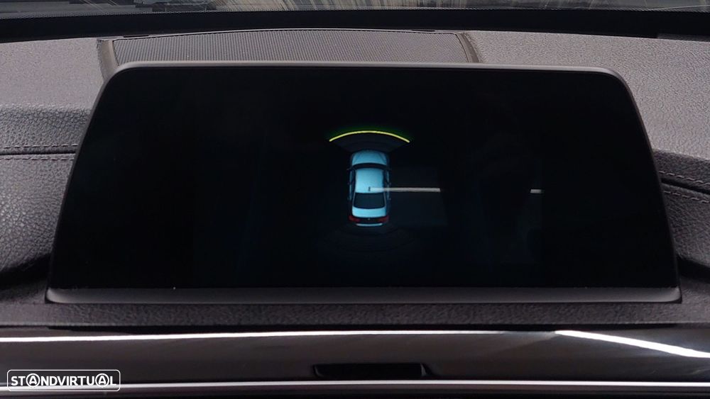 BMW 316 d Line Sport - 16