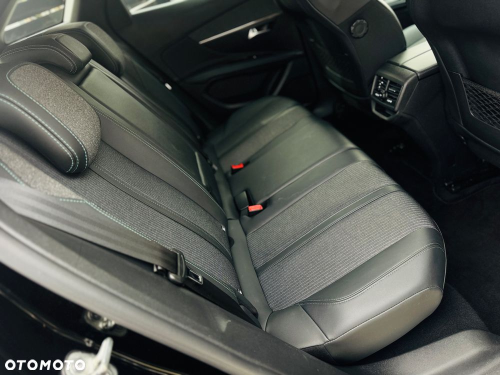 Peugeot 3008 BlueHDi 130 Stop & Start EAT8 Allure Business-Paket - 7