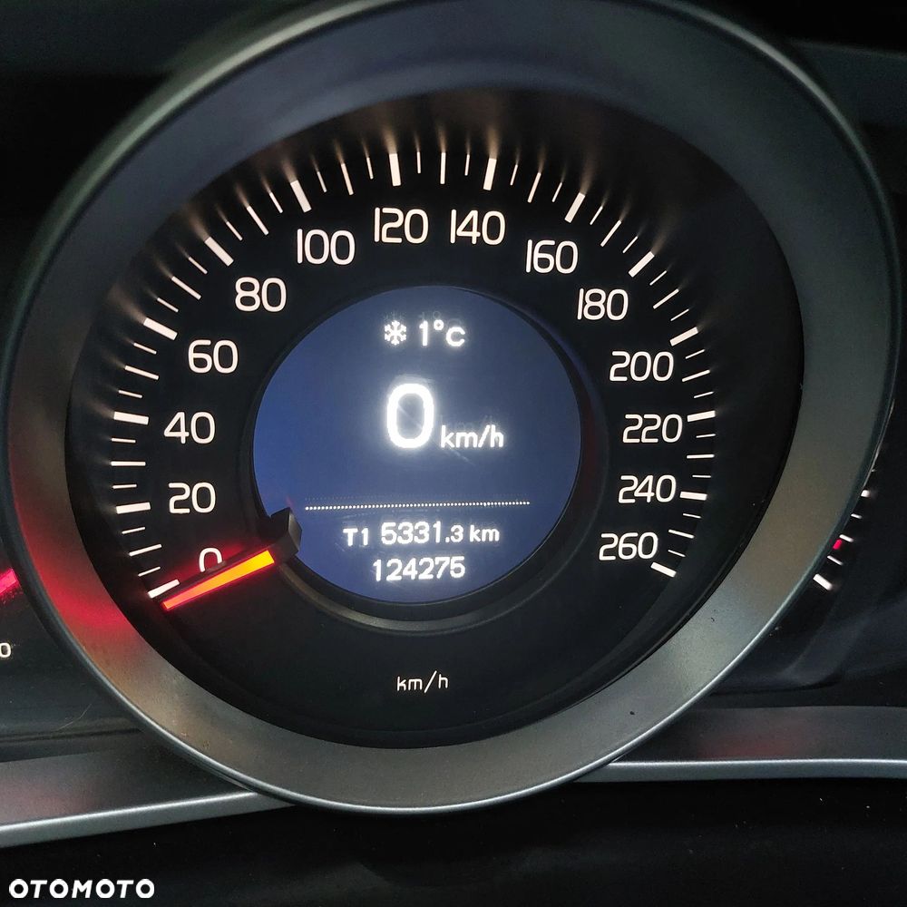 Volvo V40 D2 RDesign - 22