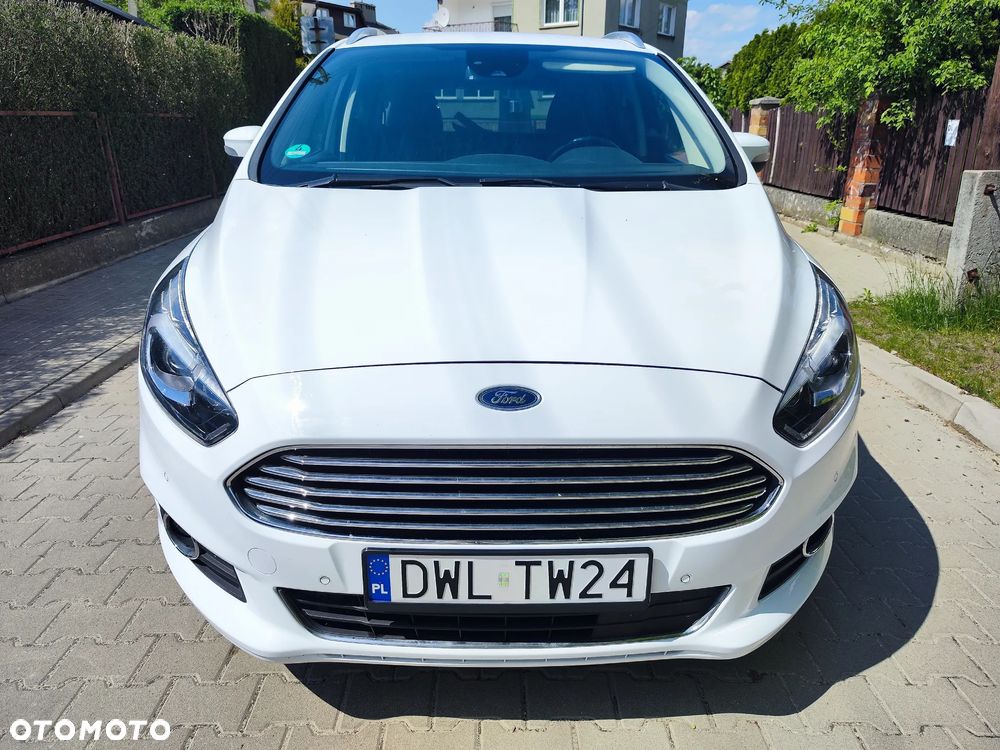 Ford S-Max ver-2-0-ecoblue-titanium - 2