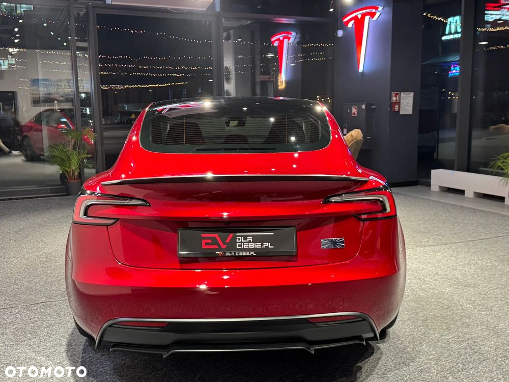 Tesla Model 3 Performance AWD - 11