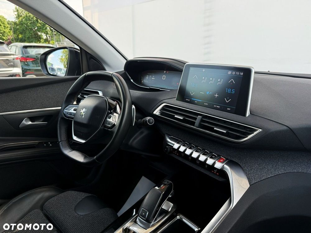 Peugeot 5008 1.6 THP Allure S&S EAT6 - 35