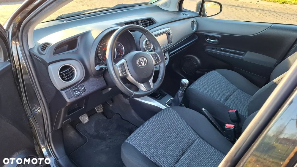 Toyota Yaris 1.33 VVT-i Executive - 8