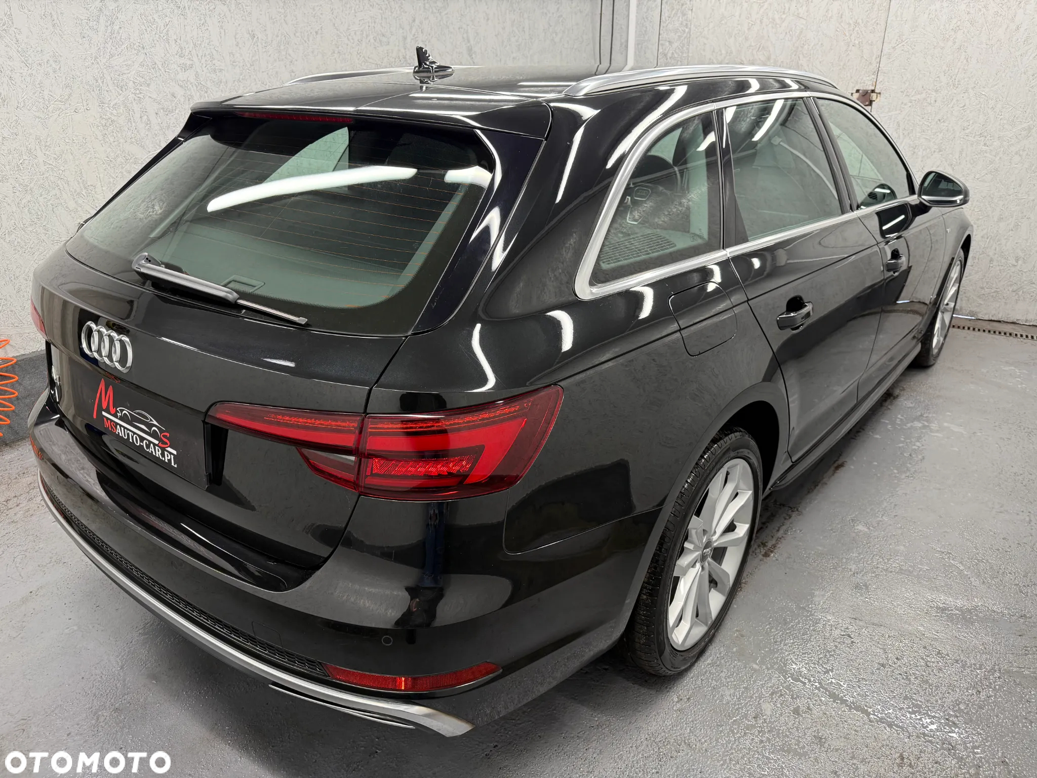 Audi A4 Avant 40 TDI S tronic S line - 15