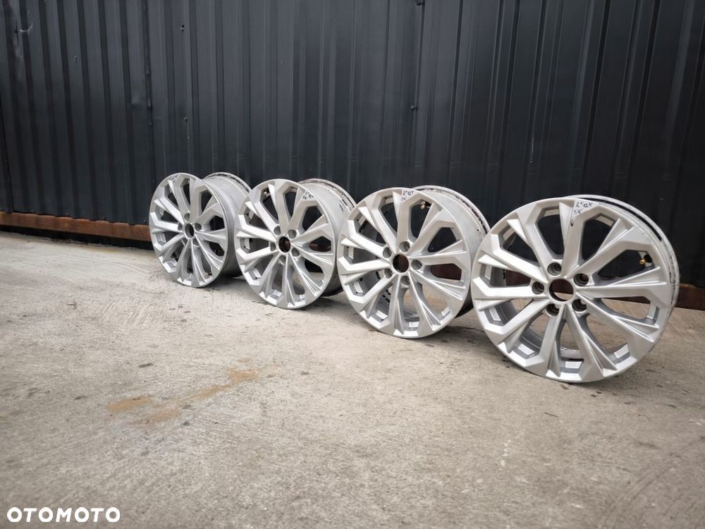 FELGA FELGI KOMPLET AUDI A4 B9 A5 8W ITP 7.5 J R17 ET38 8W0601025L R*12* - 3