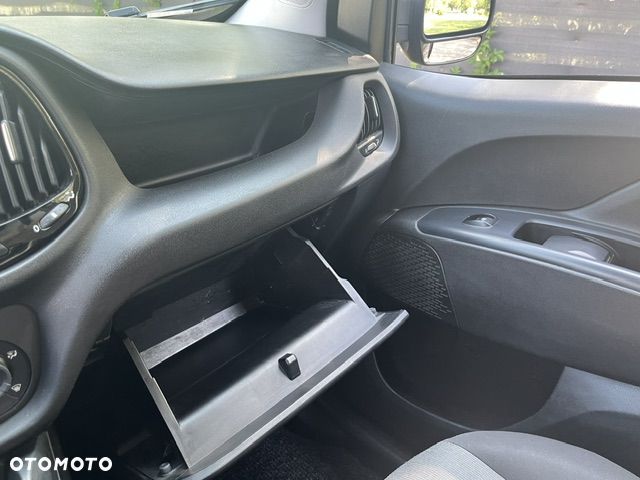 Fiat Doblo - 22