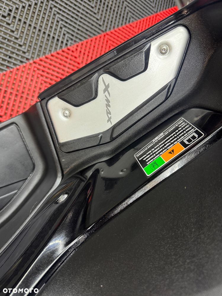 Yamaha X-max - 24