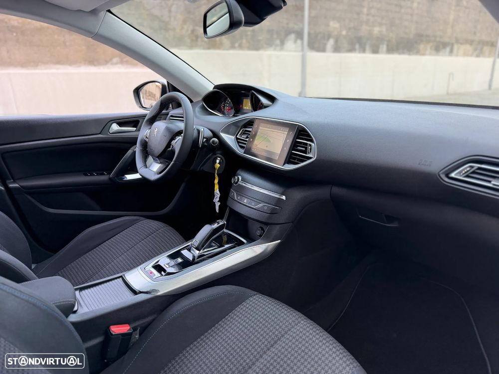 Peugeot 308 SW 1.5 BlueHDi Style EAT8 - 25