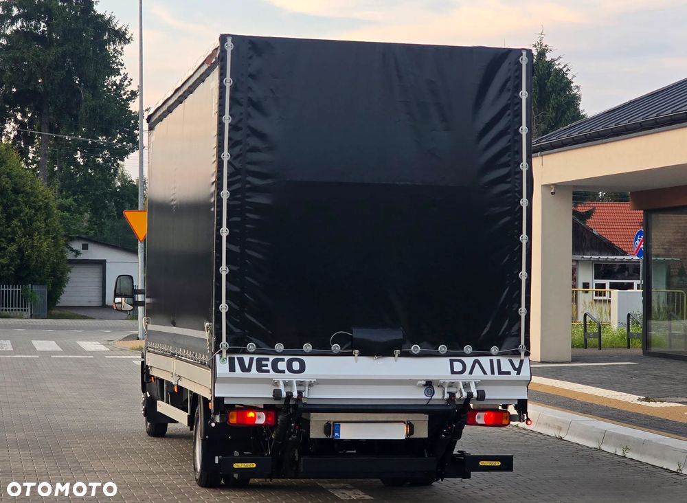 Iveco ❗️❗️DAILY 3.0 180KM 50C18 ❗️❗️WINDA PALFINGER 1000KG / AUTOMAT HI-MATIC / OBUSTRONNA BURTO-FIRANKA 10 PALET / NAWIGACJA / DACH ZSUWANY / TEMPOMAT ADAPTACYJNY / WERSJA WZMOCNIONA / SALON POLSKA / FULL LED / LAKIER METALIK / NOWE OPONY / MAKSYMALNA DOSTĘPNA OPCJA WYPOSAŻENIA❗❗ STAN - JAK NOWY ❗️ - 22