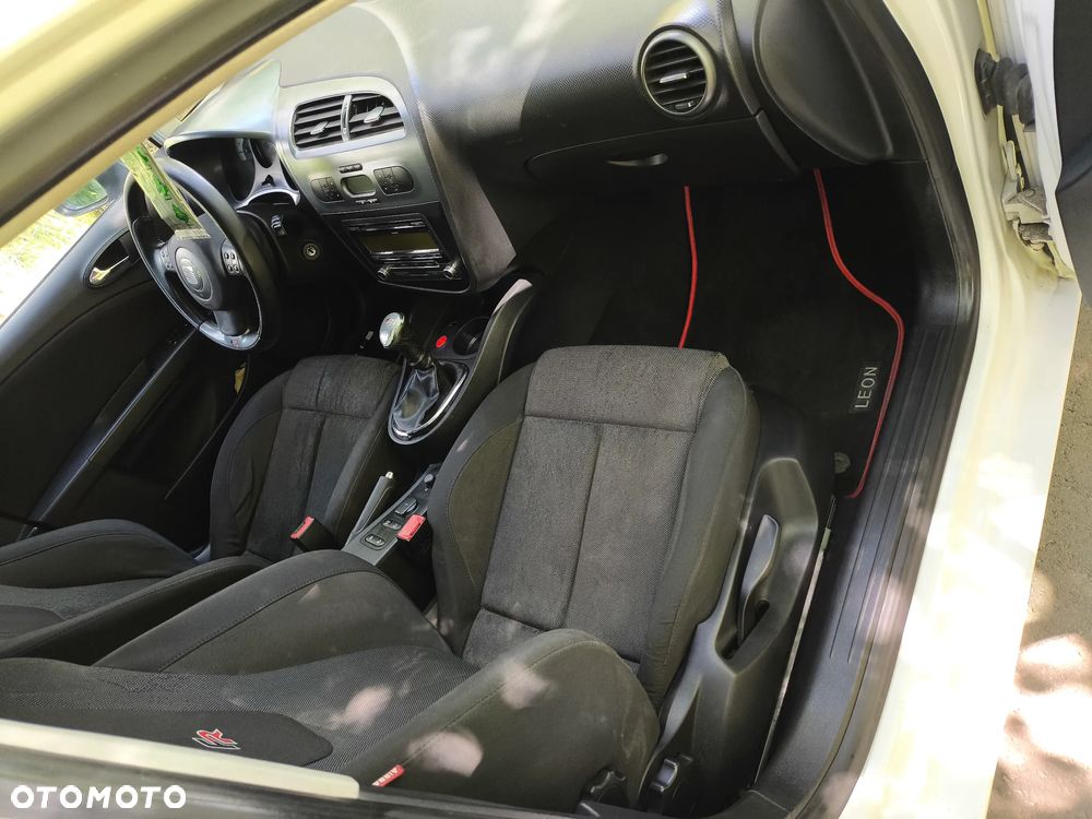 Seat Leon 2.0 TDI DPF FR - 9