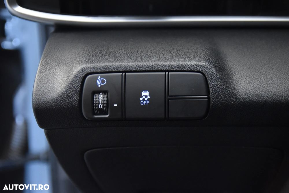 Hyundai Elantra - 15