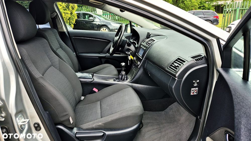 Toyota Avensis 2.0 Sol plus NAVI - 38