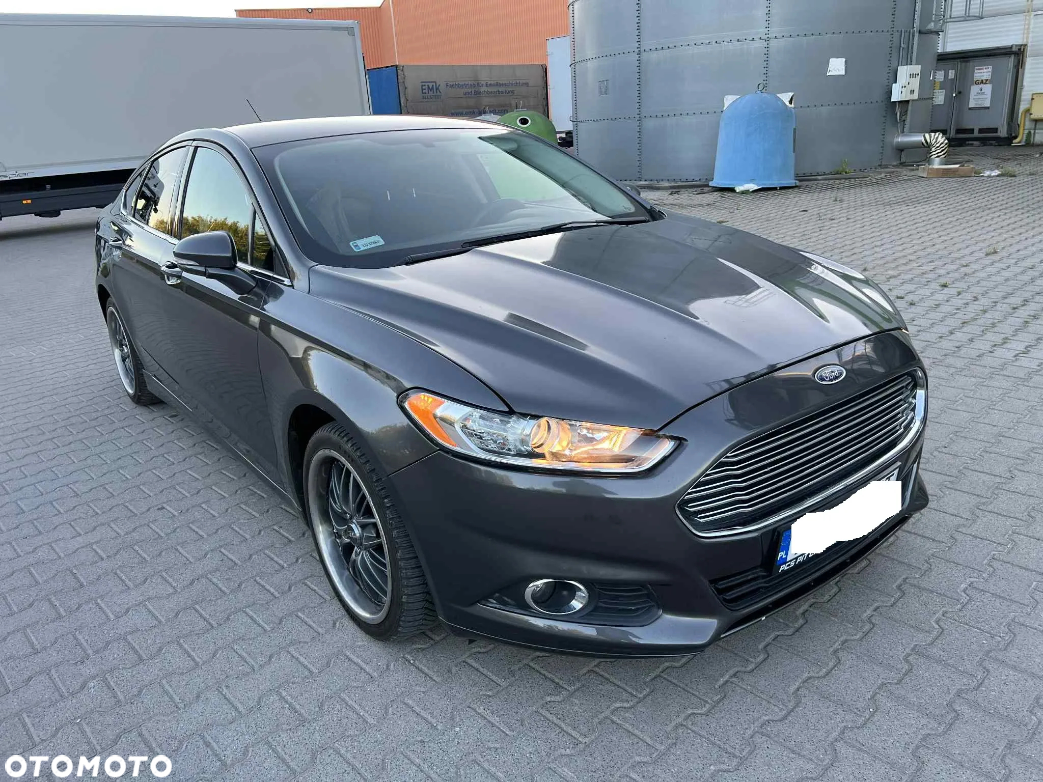Ford Fusion - 8