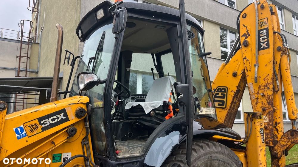 JCB 3 Cx 4X4 - 12