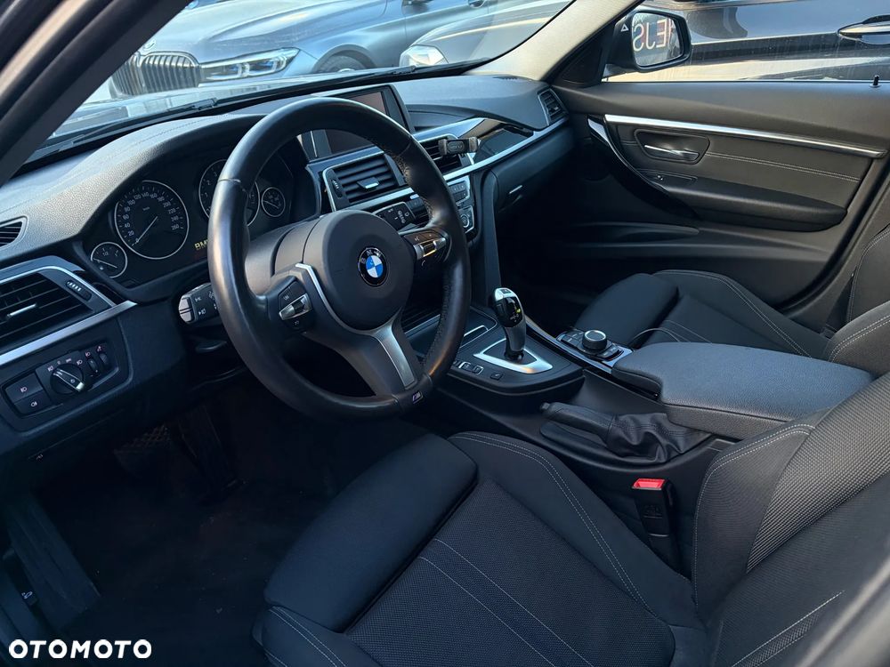 BMW Seria 3 320i Sport Line - 8