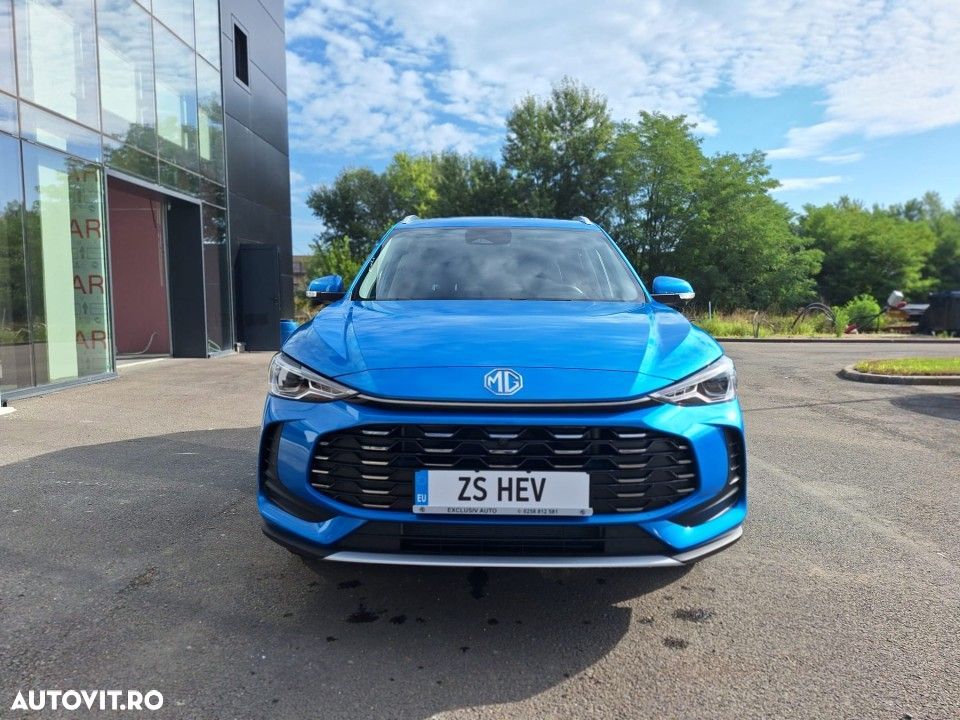 MG ZS HEV - 12