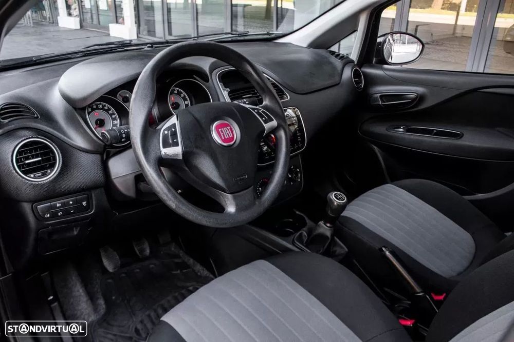 Fiat Punto 1.3 M-Jet Easy S&S - 20