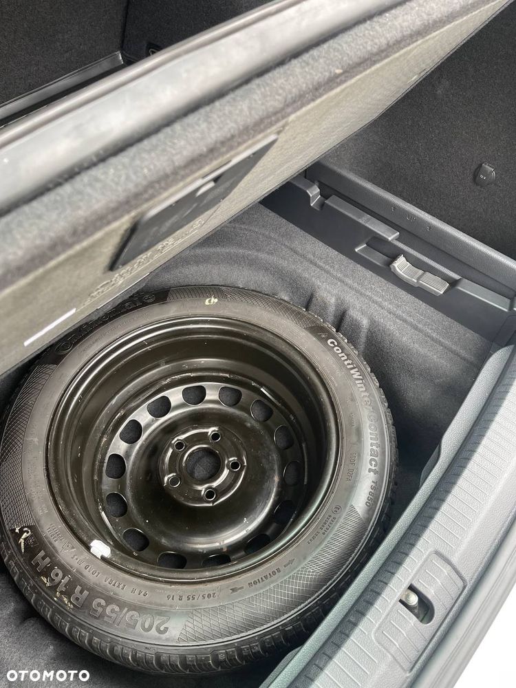 Volkswagen Golf 1.6 TDI BlueMotion Technology Lounge - 18