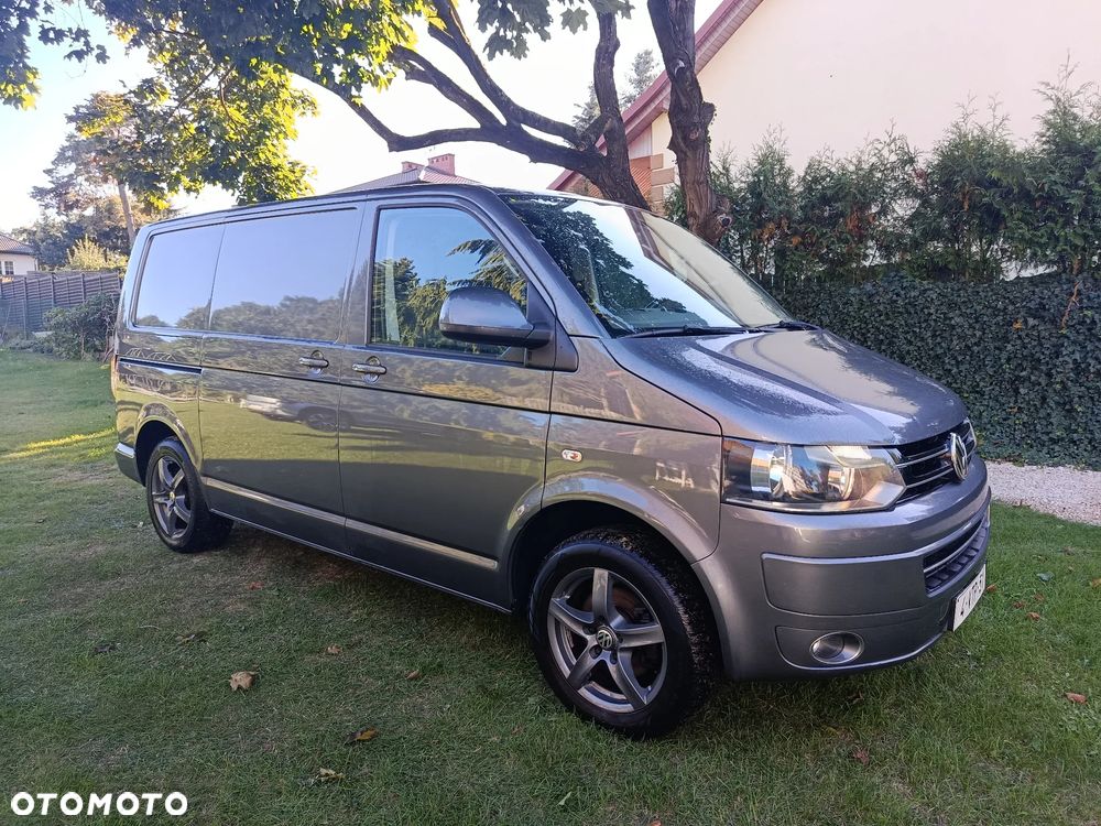 Volkswagen Transporter - 1