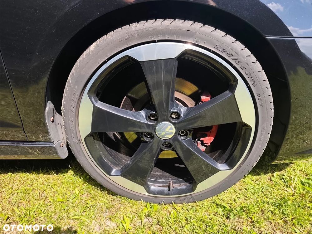 Volkswagen Golf - 18
