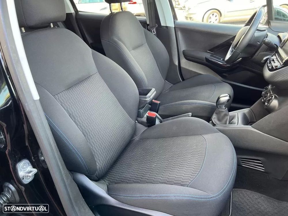 Peugeot 208 1.2 PureTech Signature - 28