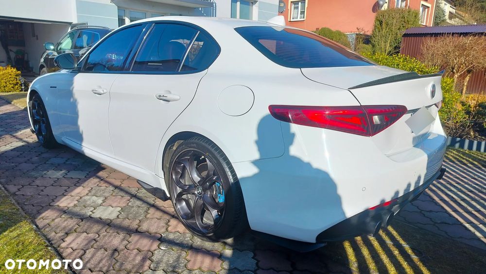 Alfa Romeo Giulia 2.0 Turbo Veloce - 8