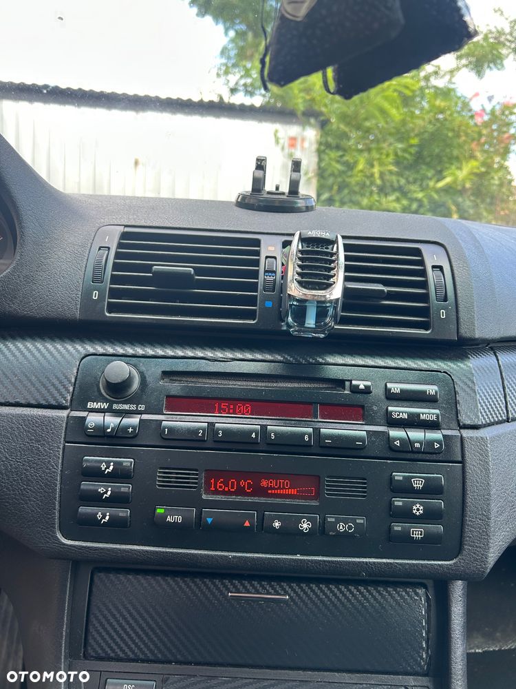 BMW Seria 3 318i - 14