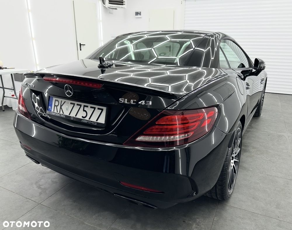 Mercedes-Benz SLC AMG 43 9G-TRONIC - 4