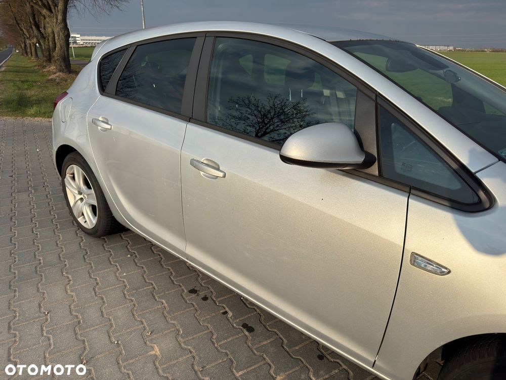 Opel Astra 1.3 CDTI Enjoy ecoFLEX - 6