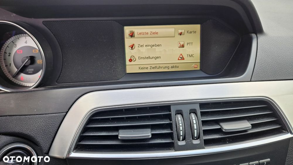 Mercedes-Benz Klasa C 180 Kompressor BlueEFFICIENCY Avantgarde - 21