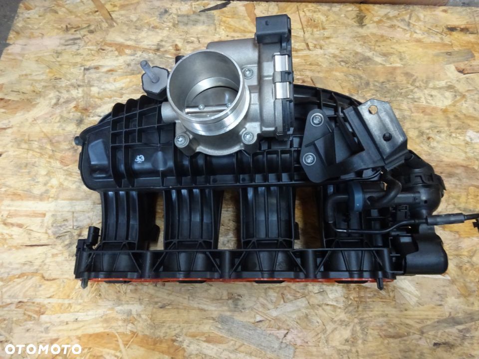 kolektor ssacy 1.8 tfsi tsi  audi a3  vw golf VII 06K133201KM czesci
