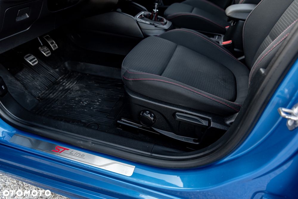 Ford Focus 1.0 EcoBoost Start-Stopp-System ST-LINE X - 20
